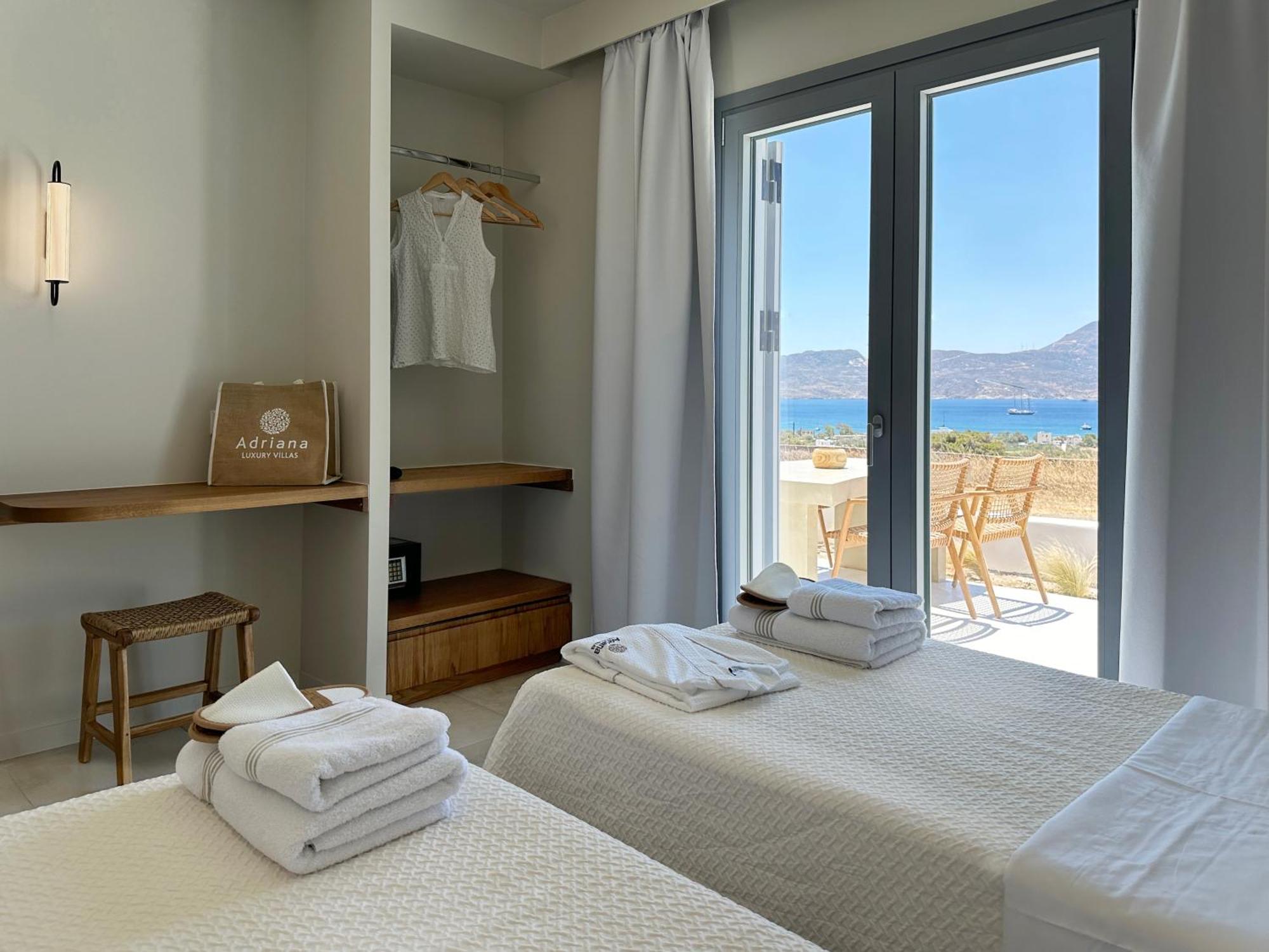 Adriana Luxury Villas Adamantas  Exteriör bild